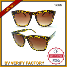 F7066 lunettes de soleil plastique couleur personnalisé promotionnel